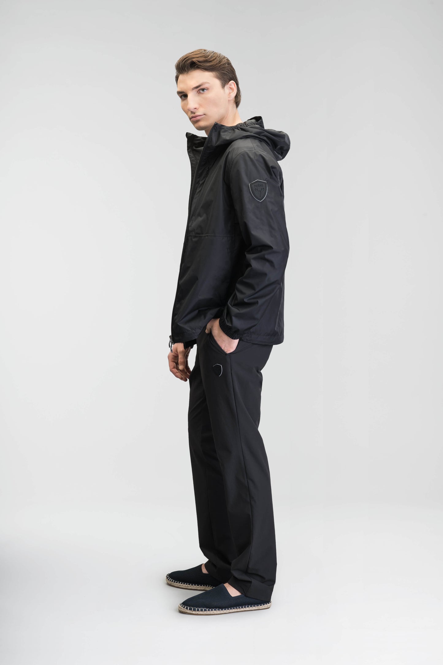 Onyx in Black