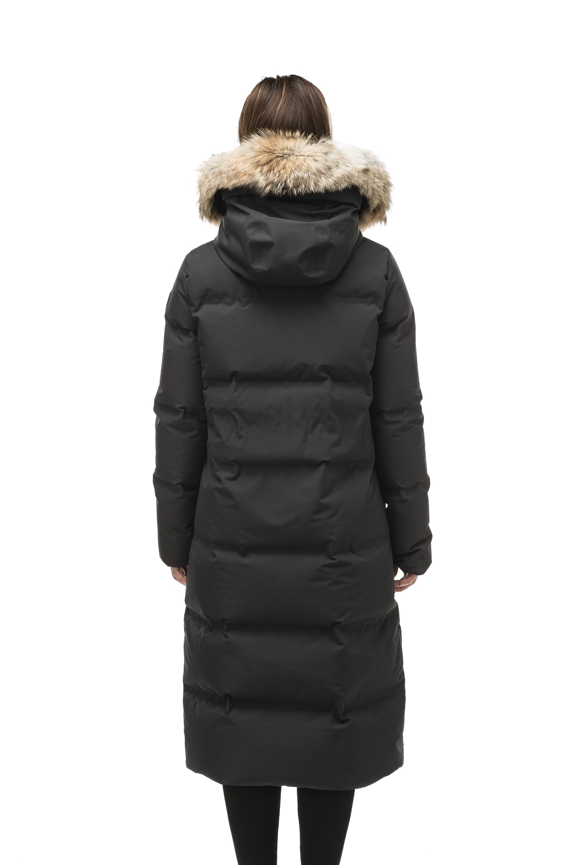 Women's ankle length puffer jacket with a minimalist modern design,ÃƒÆ’Ã†â€™Ãƒâ€ Ã¢â‚¬â„¢ÃƒÆ’Ã¢â‚¬Â ÃƒÂ¢Ã¢â€šÂ¬Ã¢â€žÂ¢ÃƒÆ’Ã†â€™Ãƒâ€šÃ‚Â¢ÃƒÆ’Ã‚Â¢ÃƒÂ¢Ã¢â€šÂ¬Ã…Â¡Ãƒâ€šÃ‚Â¬ÃƒÆ’Ã¢â‚¬Â¦Ãƒâ€šÃ‚Â¡ÃƒÆ’Ã†â€™Ãƒâ€ Ã¢â‚¬â„¢ÃƒÆ’Ã‚Â¢ÃƒÂ¢Ã¢â‚¬Å¡Ã‚Â¬Ãƒâ€¦Ã‚Â¡ÃƒÆ’Ã†â€™ÃƒÂ¢Ã¢â€šÂ¬Ã…Â¡ÃƒÆ’Ã¢â‚¬Å¡Ãƒâ€šÃ‚Â featuring an exposed zipper, and seamless puffer channels in Black