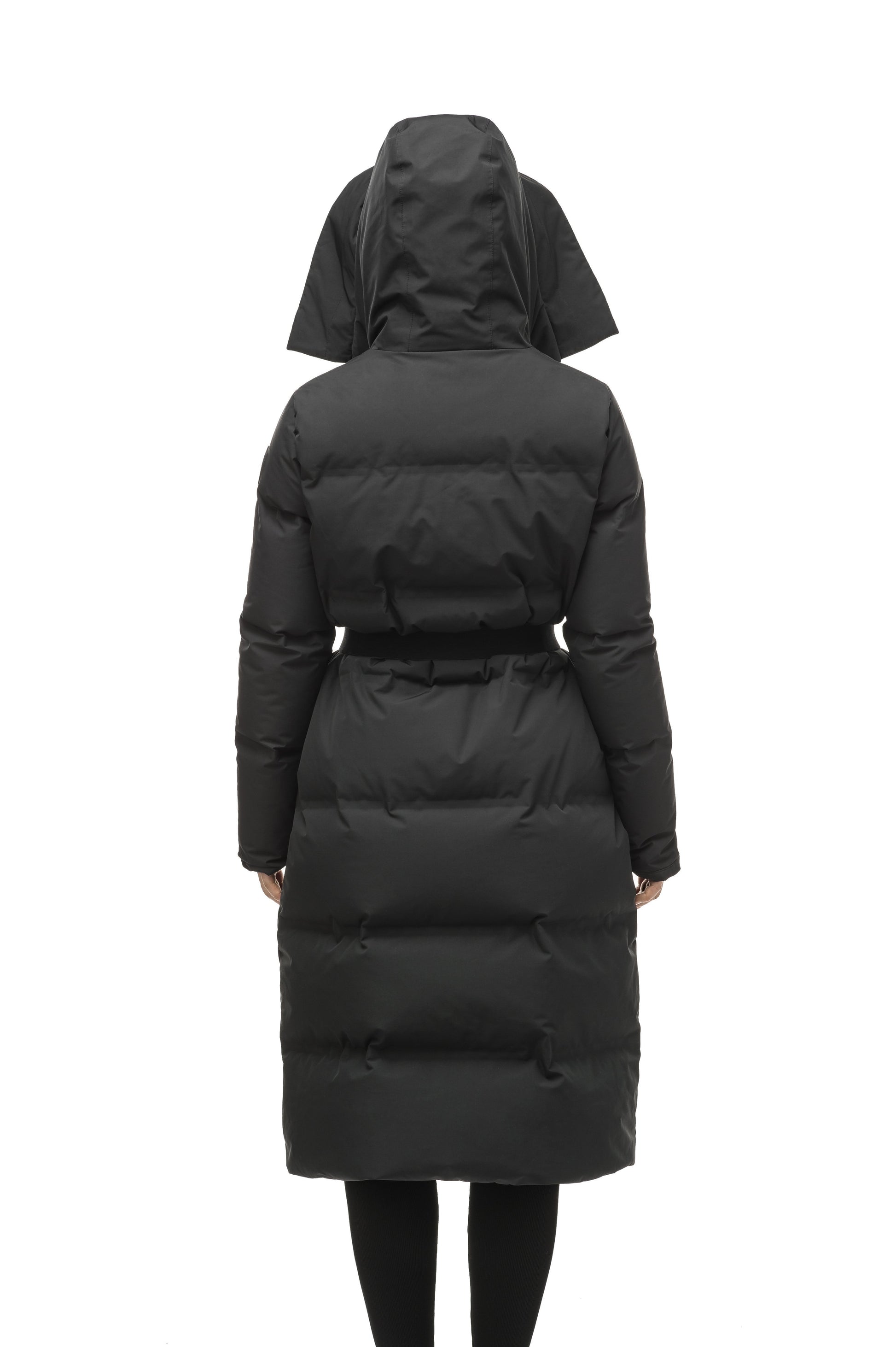 Women's ankle length puffer jacket with a minimalist modern design,ÃƒÆ’Ã†â€™Ãƒâ€ Ã¢â‚¬â„¢ÃƒÆ’Ã¢â‚¬Â ÃƒÂ¢Ã¢â€šÂ¬Ã¢â€žÂ¢ÃƒÆ’Ã†â€™Ãƒâ€šÃ‚Â¢ÃƒÆ’Ã‚Â¢ÃƒÂ¢Ã¢â€šÂ¬Ã…Â¡Ãƒâ€šÃ‚Â¬ÃƒÆ’Ã¢â‚¬Â¦Ãƒâ€šÃ‚Â¡ÃƒÆ’Ã†â€™Ãƒâ€ Ã¢â‚¬â„¢ÃƒÆ’Ã‚Â¢ÃƒÂ¢Ã¢â‚¬Å¡Ã‚Â¬Ãƒâ€¦Ã‚Â¡ÃƒÆ’Ã†â€™ÃƒÂ¢Ã¢â€šÂ¬Ã…Â¡ÃƒÆ’Ã¢â‚¬Å¡Ãƒâ€šÃ‚Â featuring an exposed zipper, and seamless puffer channels in Black