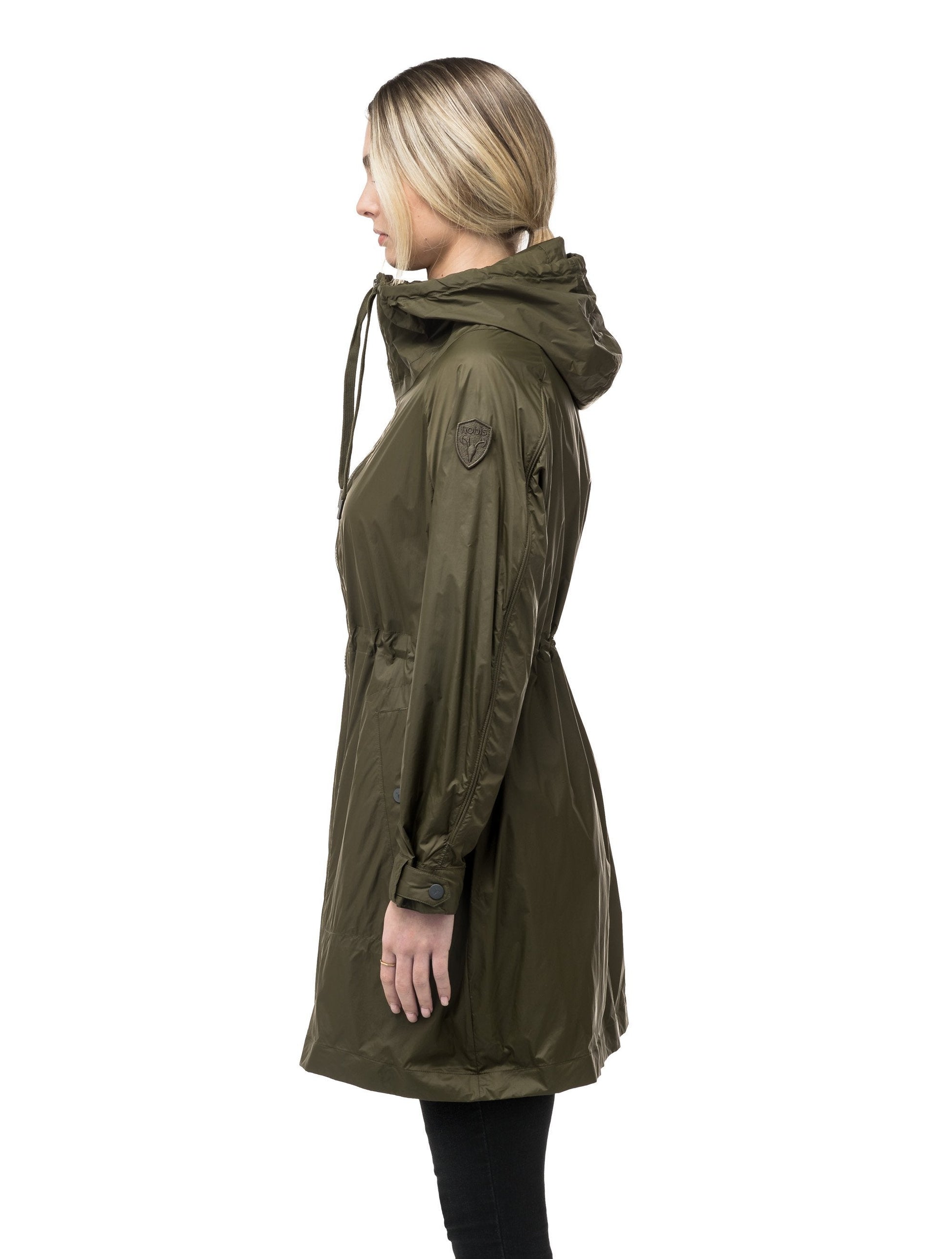 Women's knee-length zip-up windbreaker in Fatigue
