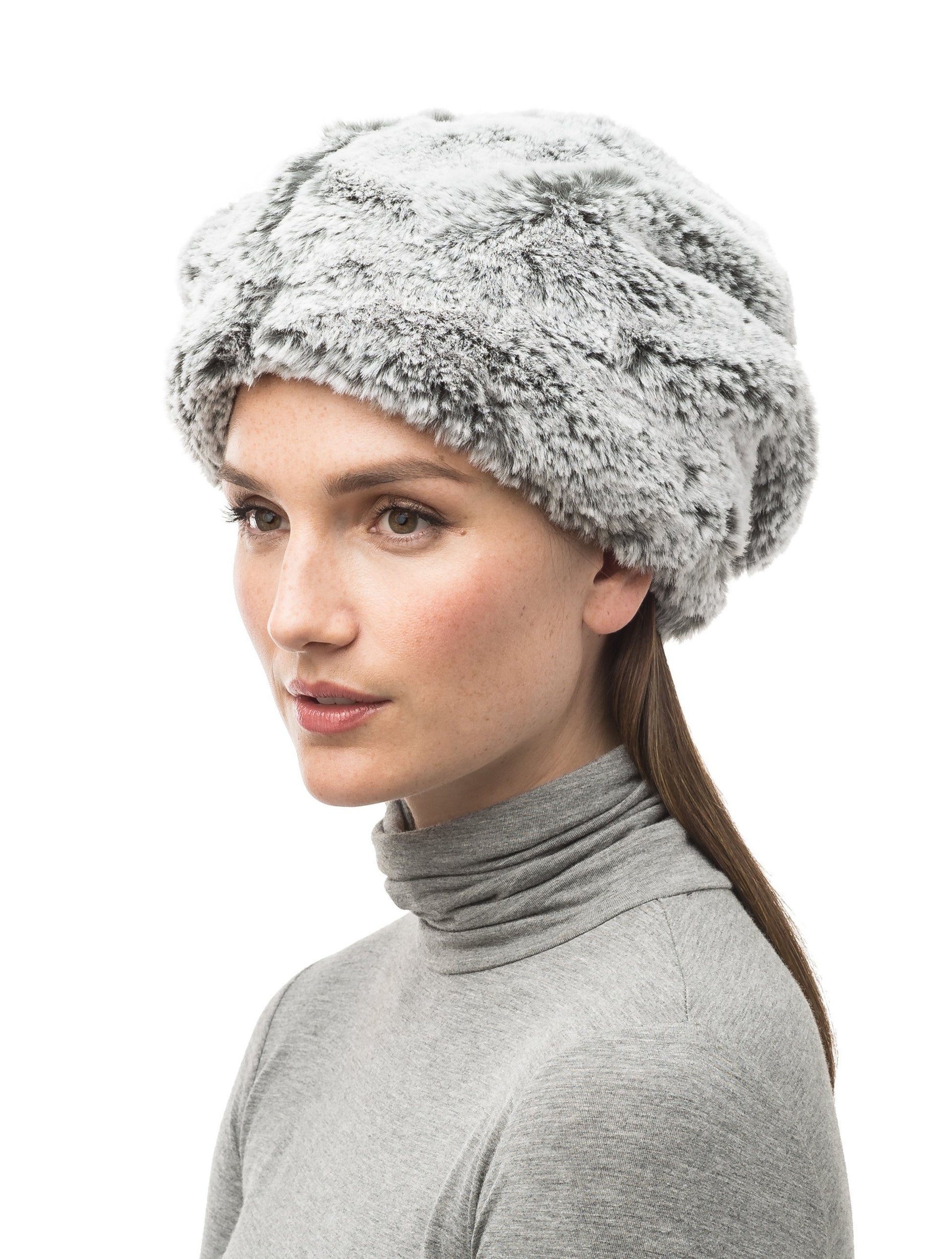 Oversized, slouchy faux fur hat in H Grey